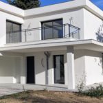 aperçu d'un chantier de menuiserie alu et vitrerie dans villa de luxe réalisée par Aix Blanc Entreprise à Bouc Bel Air