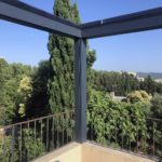 travail de vitrerie et aluminium pergola de luxe en alu réalisée par Aix Blanc Entreprise à Bouc Bel Air